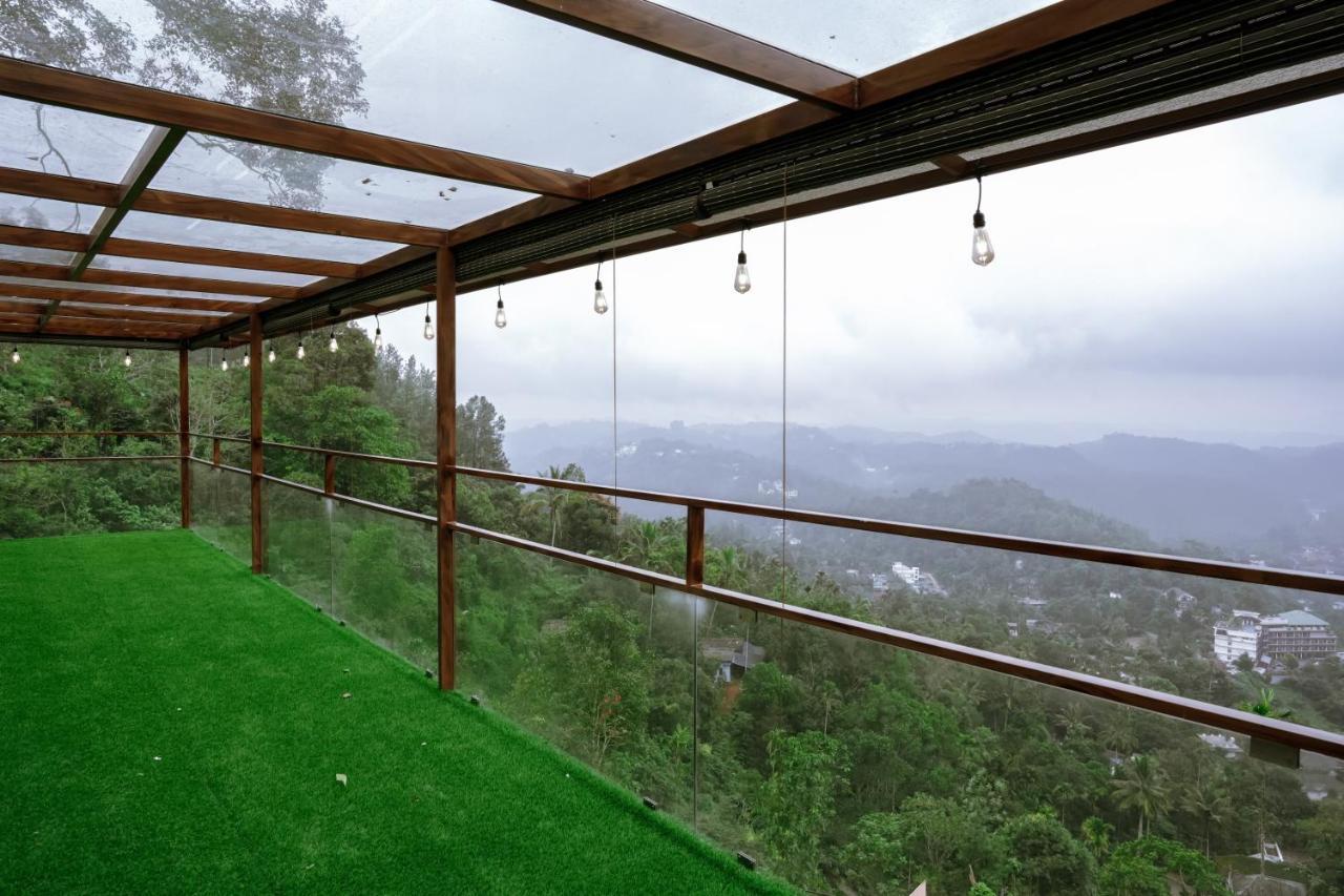 Misty Wonders Hotel Munnar Exterior photo